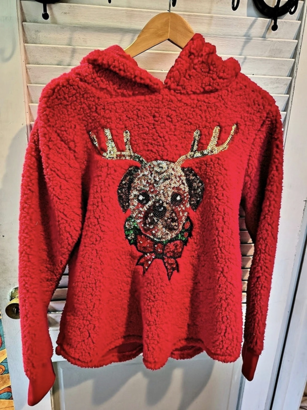 Chancery Fate Red Reindeer Hoodie Size XL Like New